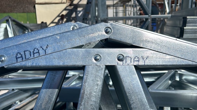 Könnyűszerkezetes? Acélvázas? Rossz minőség? – Tisztázzuk végre a fogalmakat