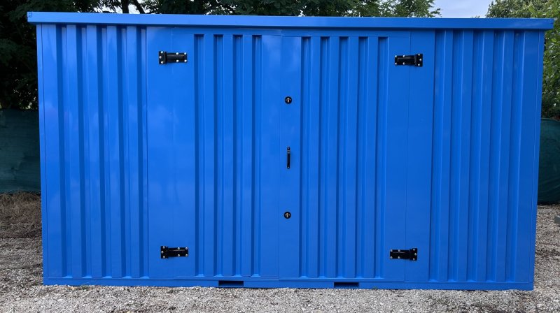 Felvonulási konténer kivitelezőknek – mobil, praktikus és rugalmas megoldás