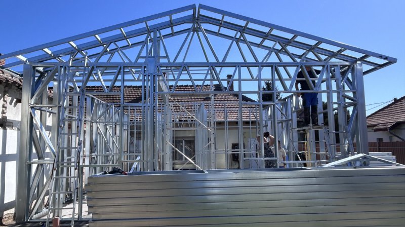 Bővítés és ráépítés gyorsan Aday acélvázas szerkezettel