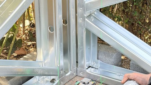 Acélvázas családi ház bővítés