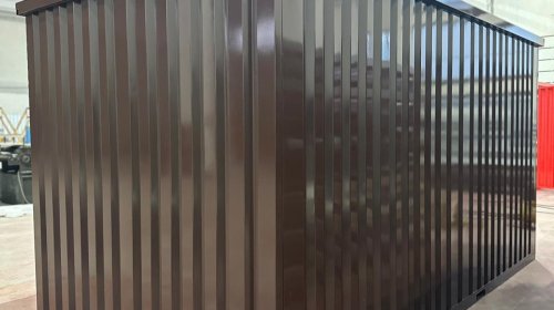 Lapra szerelhető felvonulási épület