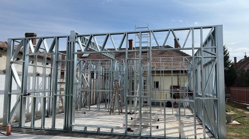 Családi ház bővítése, 90 m²-es hozzáépítés